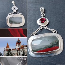 CARPATES, pendentif en...